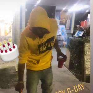 Meet your Posher, Kendra